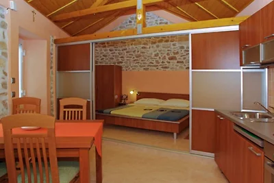 Menego Lodge Bol - Holiday Home with Terrace