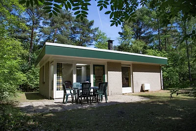 Bungalow con camino, non lontano da Assen