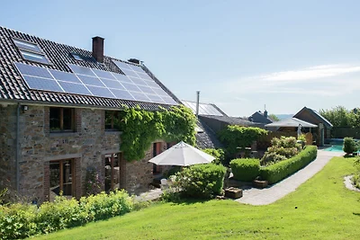 Geräumiges Ferienhaus in Theux mit Pool
