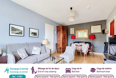 Entfliehen Sie in der Nähe des Hafens von Les...