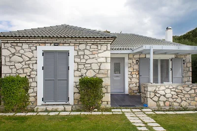 Villa vicino al mare ad Agrilia