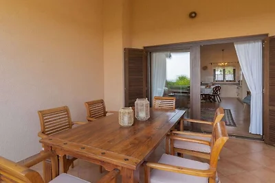 Ferienhaus in Kaštelir mit Schwimmbecken