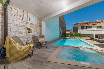 Villa con 5 camere da letto