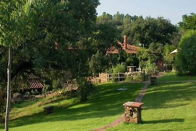 Casa in pietra sul fiume Zoya con vista sulla