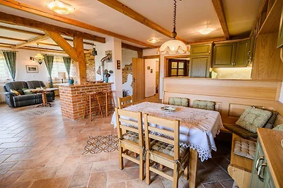 Hidden Authentic Haven Apartments - Two Bedro...