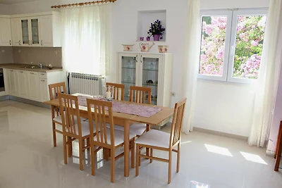 Apartment Siesta - Two-Bedroom Apartment with...