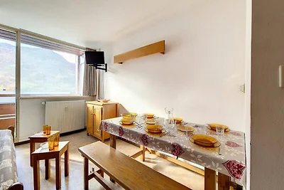 Licht duplex appartement · Aan de voet van de...