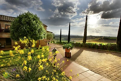 Herrenhaus in Montepulciano mit Pool