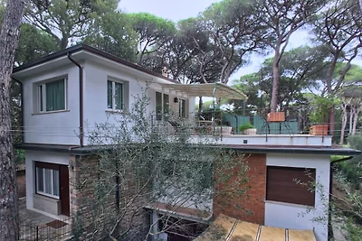Belvilla by OYO Nice Holiday Home near Sea