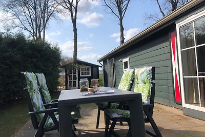 Chalet in Voorthuizen met overdekt zwembad