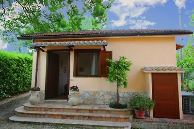 Tranquilla casa vacanze a Selci con piscina