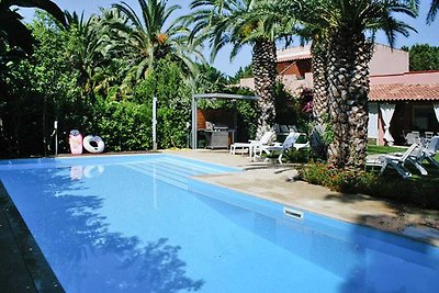 Holiday home with private pool, Furnari