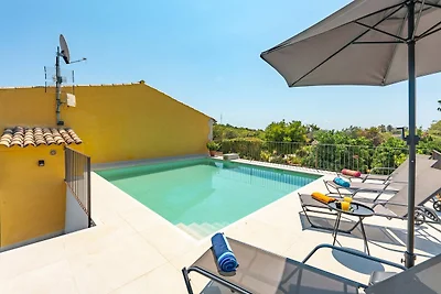Landhaus mit Pool für 6 Gäste