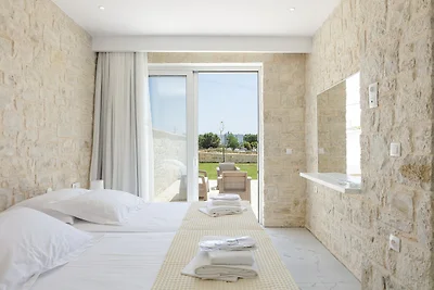 Villa recintata a Damnoni