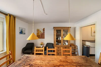 Haus Ruhrquelle Terrasse und Garage bei...