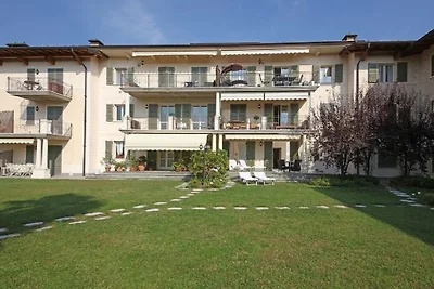 Vakantieappartement in Salò met zwembad