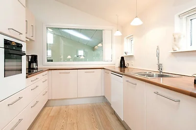 12 Personen Ferienhaus in Væggerløse