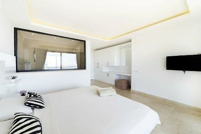 Villa in Kalkan mit Schwimmbecken