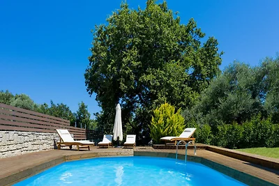 Villa in Prines met Privézwembad