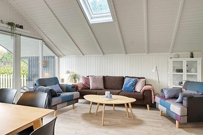 6 Personen Ferienhaus in Væggerløse-By Traum