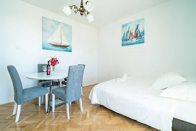 Apartment Debos - One-Bedroom Apartment with ...