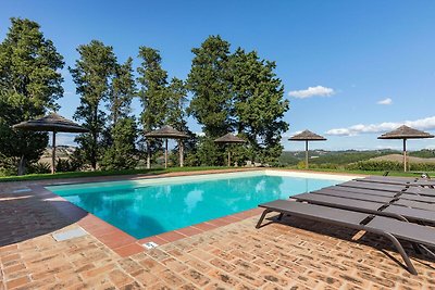 Bauernhaus in Buonconvento mit Garten