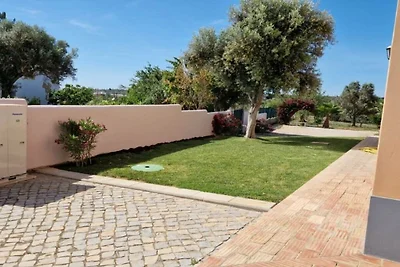Villa in Moncarapacho mit Schwimmbecken