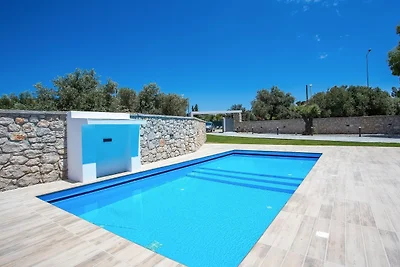 Luxuriöse Villa mit privatem Pool.