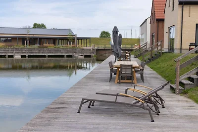 Villa aan Veerse Meer met Sauna