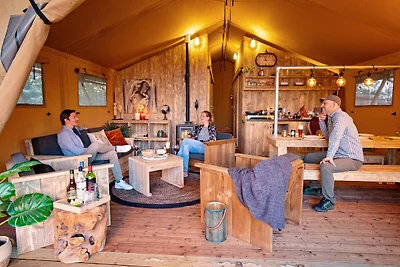 Luxe safarilodge aan het water