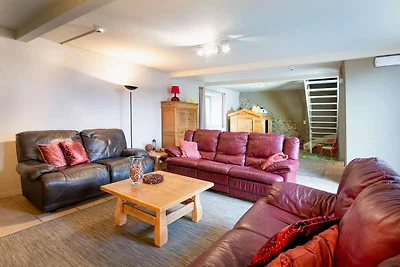 Attraktives Ferienhaus mit Pool bei Durbuy