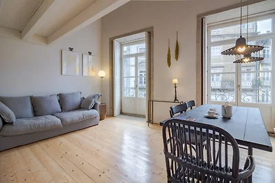 Luminoso e spazioso appartamento a Porto