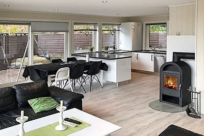 10 Personen Ferienhaus in lyngdal-By Traum