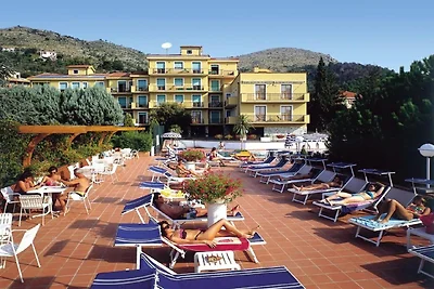 Appartamento a Pietra Ligure con garage
