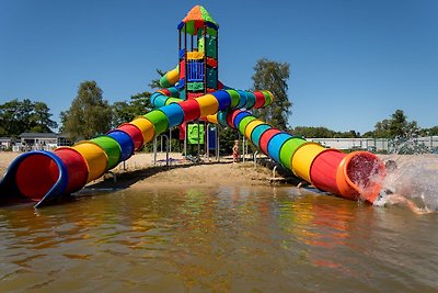 Confortevole chalet a Rijkevorsel con piscina