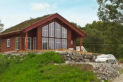 8 persone case ad VEVANG-By Traum