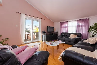 Apartment Kiara mit Pool