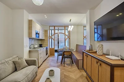 Subliem appartement met airconditioning in he...