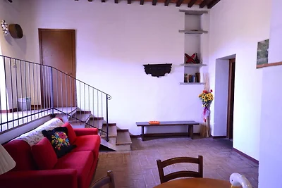 Pittoresco agriturismo con piscina a Vinci