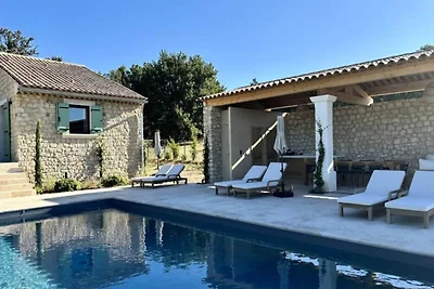 Mas Jas Du Méou, eine provenzalische Flucht