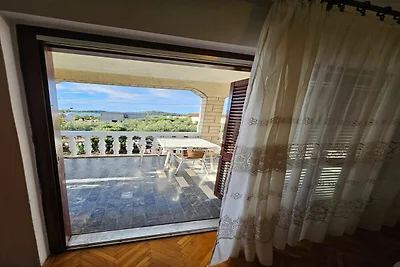 Monolocale ben posizionato a Tribunj