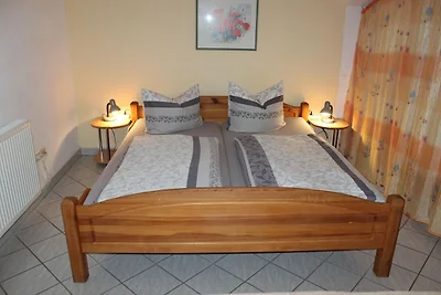 Wohnung in Weibig mit Garten