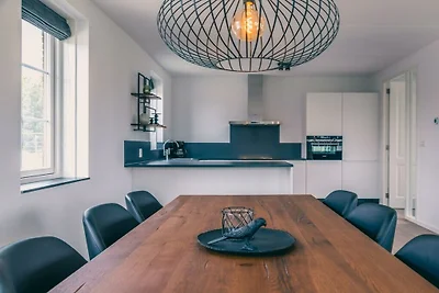 Villa in Medemblik mit Terrasse und Wifi