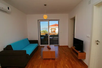 Apartments Kula - One-Bedroom Apartment with ...