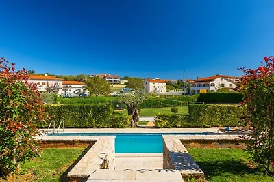 Casa Parenzana mit Pool