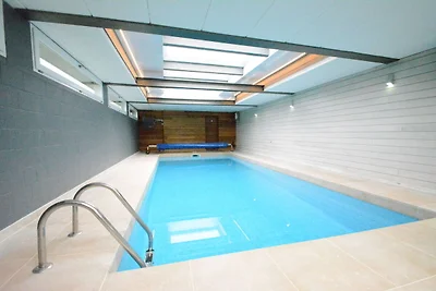 Ferienhaus in Goesnes mit Pool