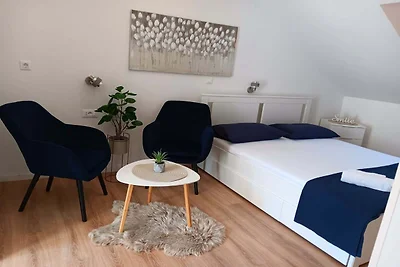Apartment & Rooms Papa - Studio Apartment wit...