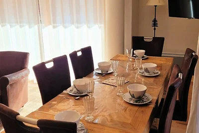 Sehr helle Wohnung, schöne Volumen, hoher...