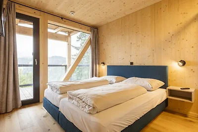 Superior Chalet # 27 with Sauna & Hot Tub