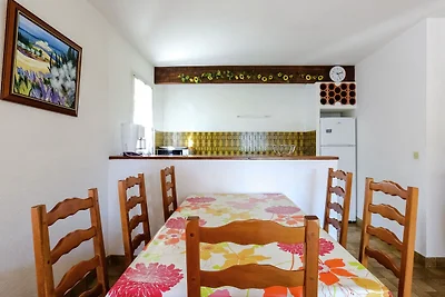 Provenzalisches Ferienhaus mit Terrasse